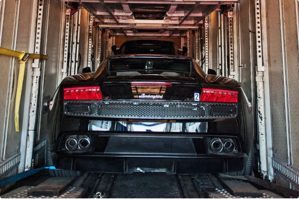 What is enclosed car transport?